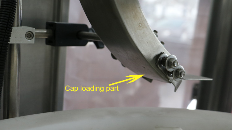 Máquina de enchimento redonda da garrafa 500ml com selagem do tampão e roda da estrela